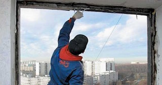 Демонтаж остекления балкона в Черногорске - цена от 583 руб. - Сварной-Чрн