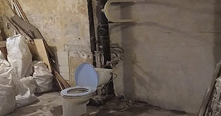 Демонтаж сантехкабины в панельном доме - цена от 1060 рублей | Сварной-Чрн